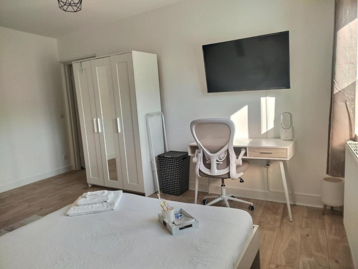 Ch Privee 18M - Canape - Netflix - Appart 120M Woippy Exteriör bild